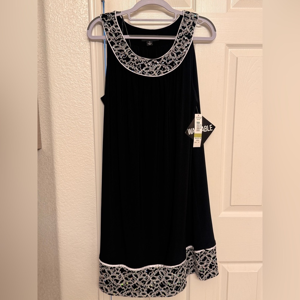 R&M Richards Black Dress with Embellished Neckline
Classic Formal look